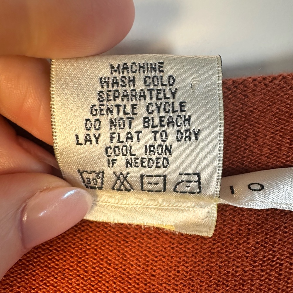 Elegant Brown and Orange V-Neck Dress - Picture 8 of 8